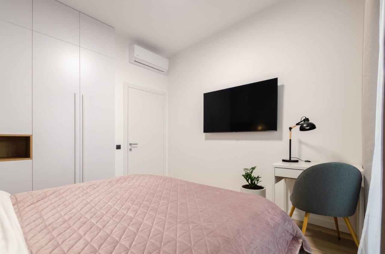 Petrovdom 166-3B In Beautiful Apartments In Rc "Yaroslaviv Grad" كييف المظهر الخارجي الصورة