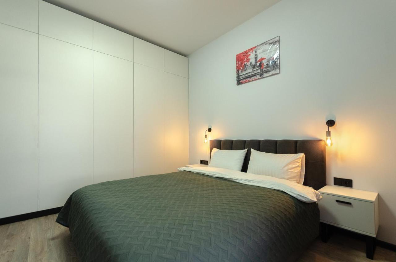 Petrovdom 166-3B In Beautiful Apartments In Rc "Yaroslaviv Grad" كييف المظهر الخارجي الصورة